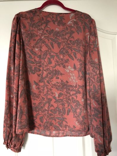 House of Harlow blouse