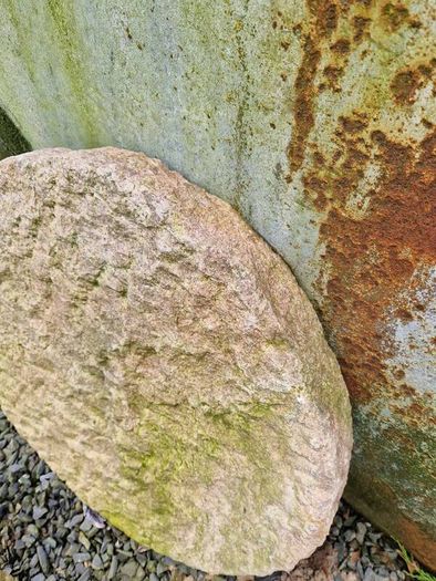 Mill stones