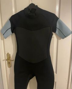wetsuit shorty size 14