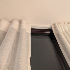 2x Ikea Vidga curtain rails