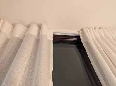 2x Ikea Vidga curtain rails