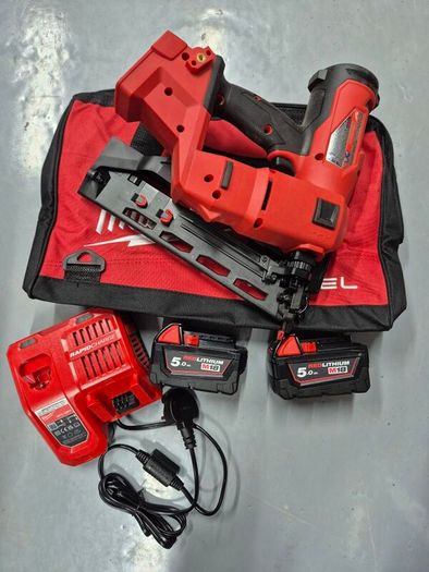 Milwaukee M18FN16GA Fuel 16 Gauge 2nd Fix Nail Gun Kit