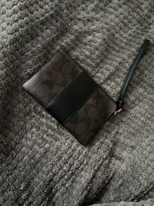 coach money pouch