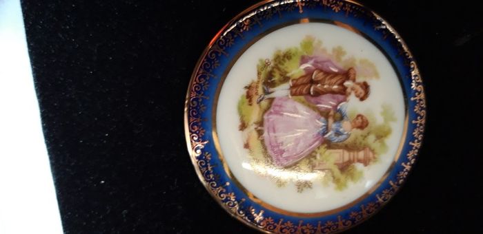 Limoges decorative lid