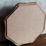 Decorative wooden tray with a ceramic base depicting a map of Mallorca. Image 2