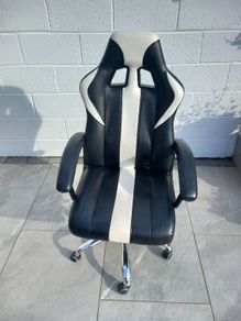 gaming chair