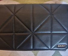 DKNY crossbody wallet bag