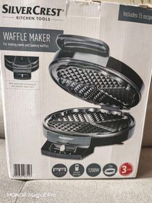 Waffle maker
