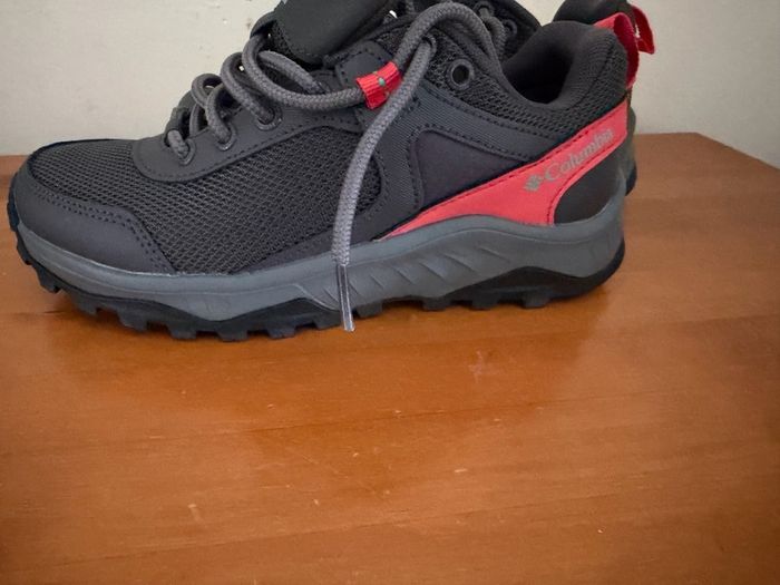 Columbia Waterproof kids shoes ,size 3 uk(36 eu)