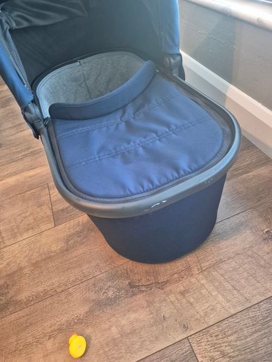 Vista V2 buggy with bassinet