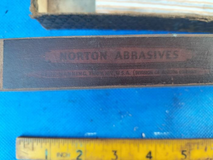 Norton India Oil Stone