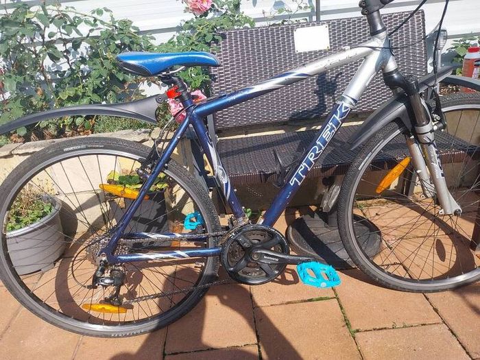 trek hybrid  serviced