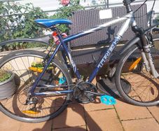 trek hybrid  serviced price drop!!!!