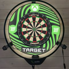 Winmau Blade 6 Dartboard + Limited Xbox Target Surround