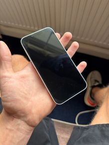 iPhone 16e