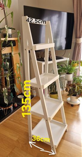 Ladder shelf
