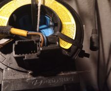 Hyundai spring clock