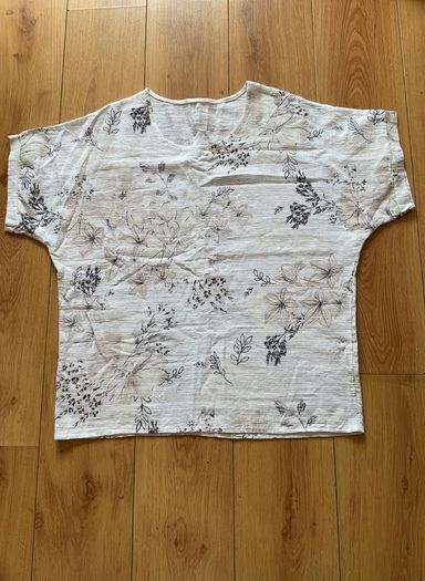 Beautiful Linen Blend Ladies Top Size 20