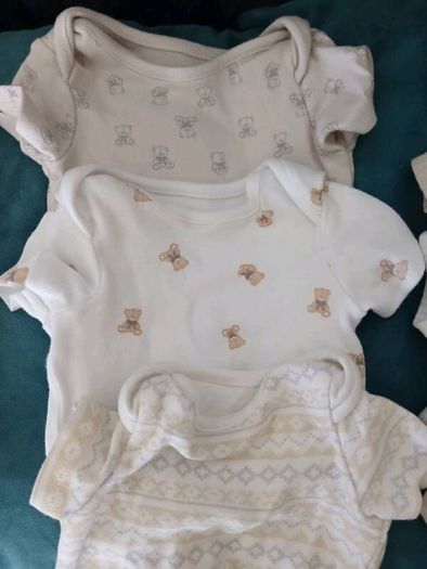 Newborn vests & baby grows 5