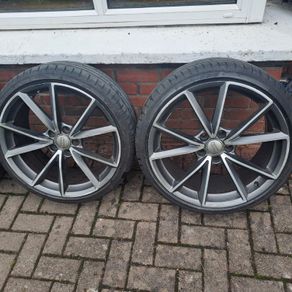 Audi RS4 Alloys V Spoke 19" with Full thread Matching tyres