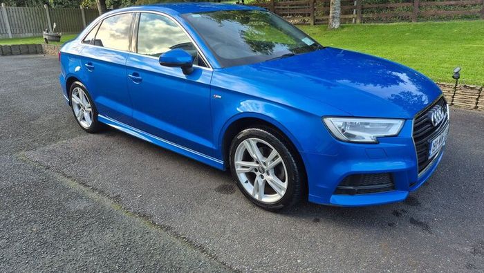 Audi A3 2019 Ara Blue S Line