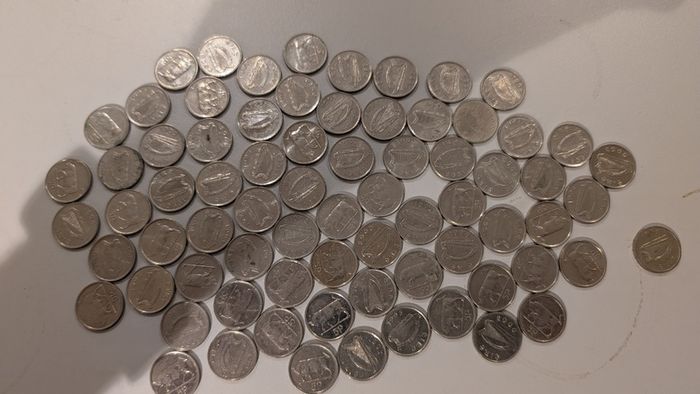 Lot of 85 Irish Small 5p Coins: Bull Design (1992 to 2000)