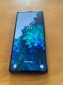 Samsung Galaxy S20 FE 128gb 5G Dual Sim Very Good Condition