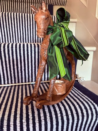 New bespoke wood effect vintage inspired rocking with candle and oversized bow