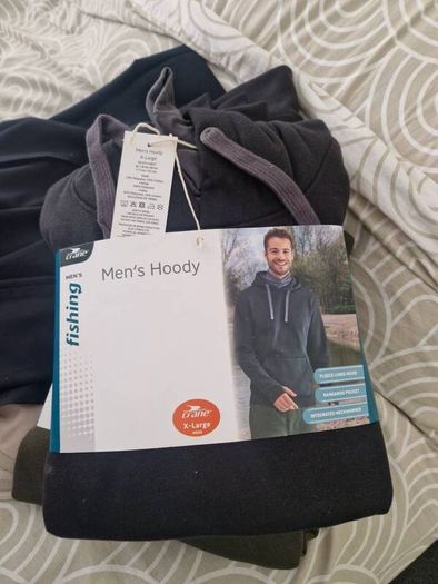 Fishing Hoodies x 2 in XL