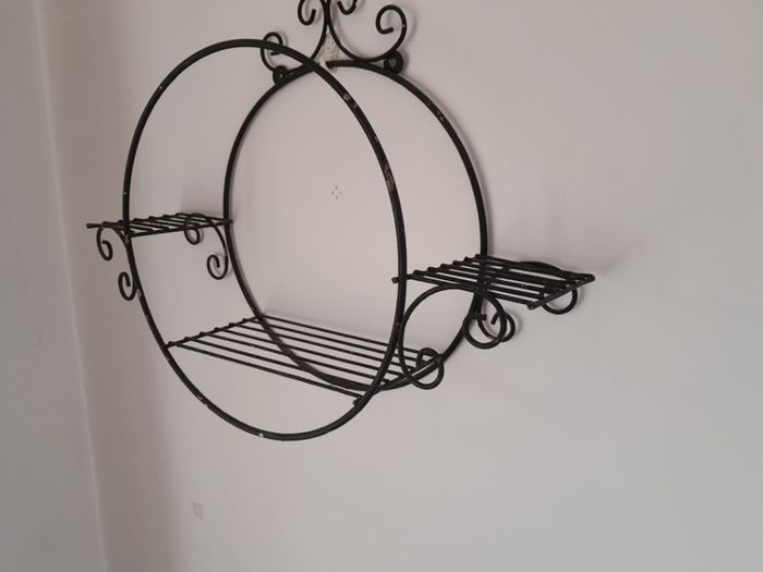 Vintage Oriental Motif Round Metal Shelf Unit