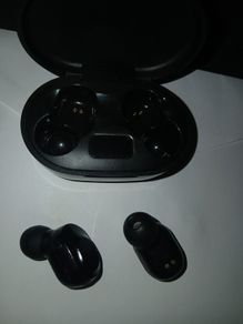 Wireless headphones
