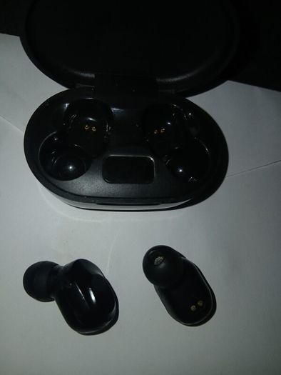 Wireless headphones