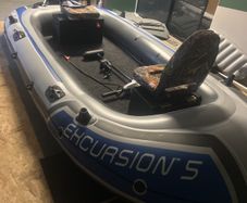 Excursion 5 boat hard floor