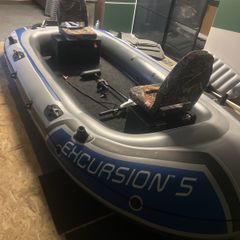 Excursion 5 boat hard floor