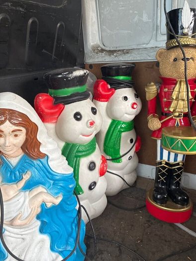 Xmas figures