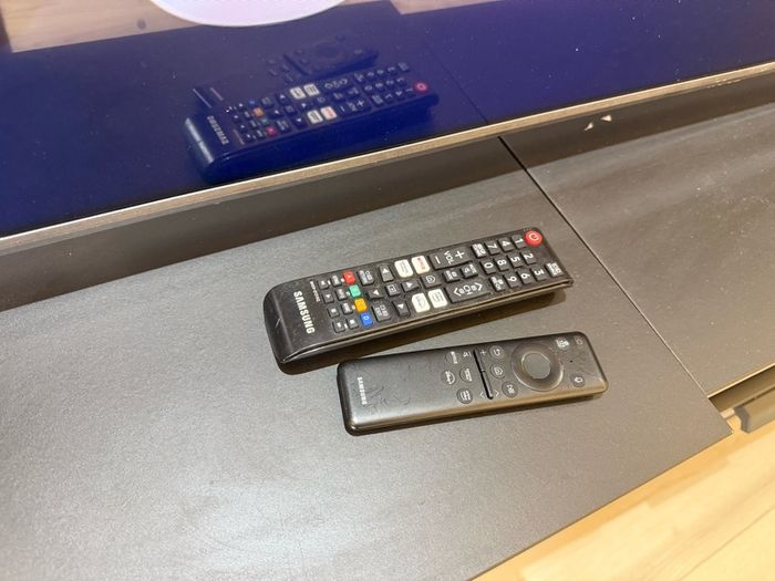 Samsung 85 4K UHD Smart TV Excellent Condition