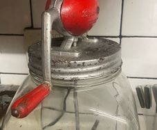 Butter churn