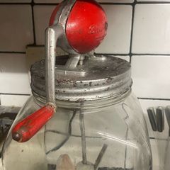 Butter churn