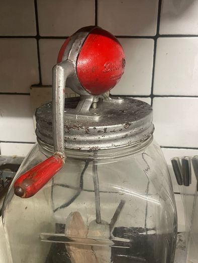 Butter churn