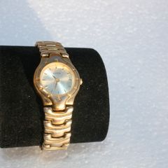 Guess Ladies  Watch (fresh battery works fine)