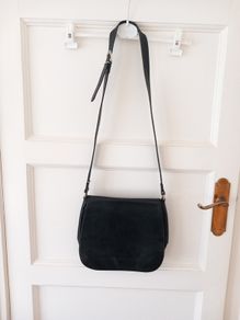 Texier Black Leather Vintage Cross Body Bag
