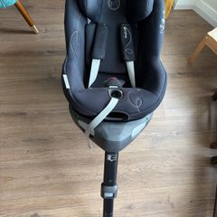 Cybex Serona G 360 car seat with built-in base