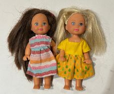 SIMBA Doll 2 x Rare 11cm Vintage Simba figures for dressing Blonde and Brunette