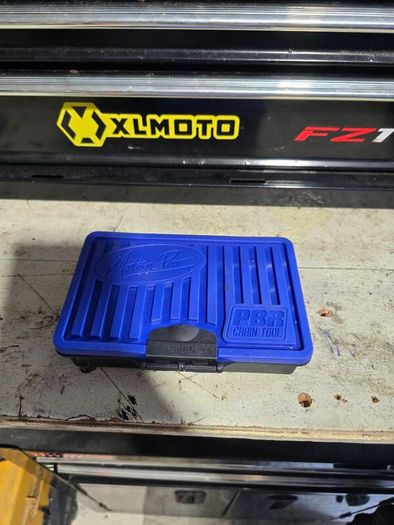 Motion pro chain riveting tool