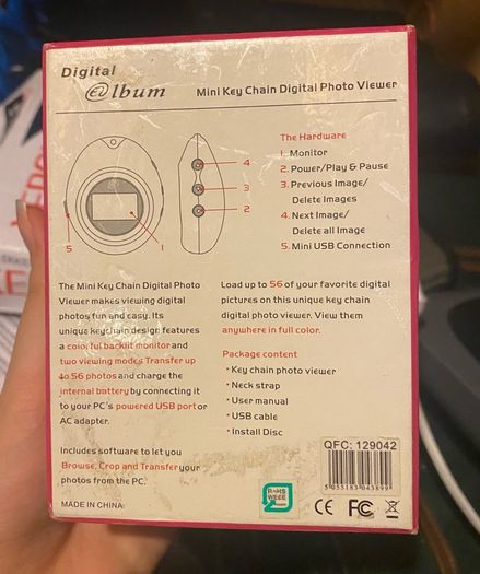 Digital photo keychain