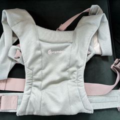 Ergobaby Embrace