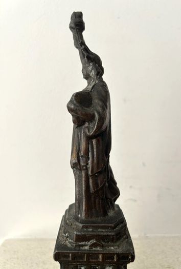 Vintage A.C. Rehberger Chicago Statue of Liberty