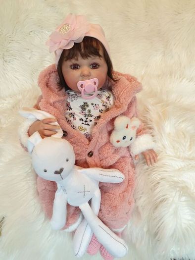 Reborns By Laura.  Huge 24inch, 6lb Reborn Doll.  Jointed Body, Free Moving Limbs.  Welcome To View