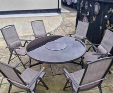 garden table and chairs