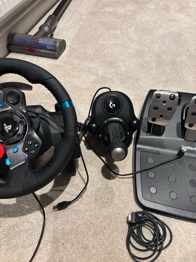 Logitech G29 driving force racing wheel